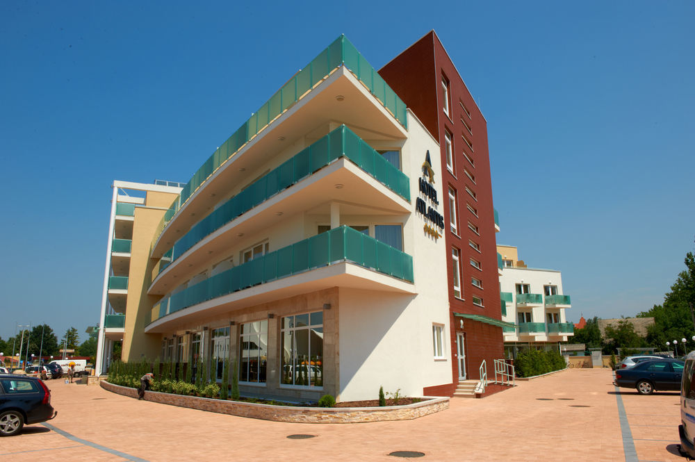 Hotel Atlantis Hajdúszoboszló Exterior foto